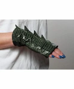 H.M. Smallwares Dragon Gloves